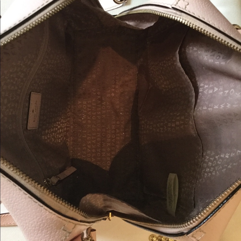 ⭐️HOST PICK⭐️🎀 Kate Spade Pastel Leather Purse🎀 - Picture 6 of 8